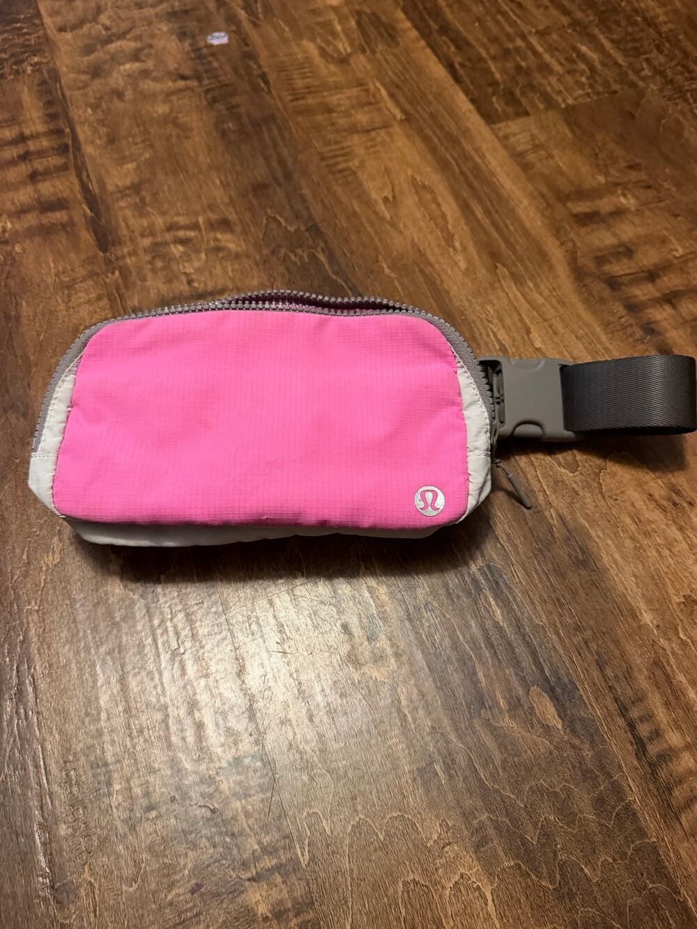 Lululemon colorblock belt bag hot pink